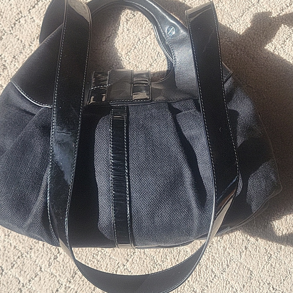 Bvlgari Chandra Crossbdy Bag - Picture 11 of 11